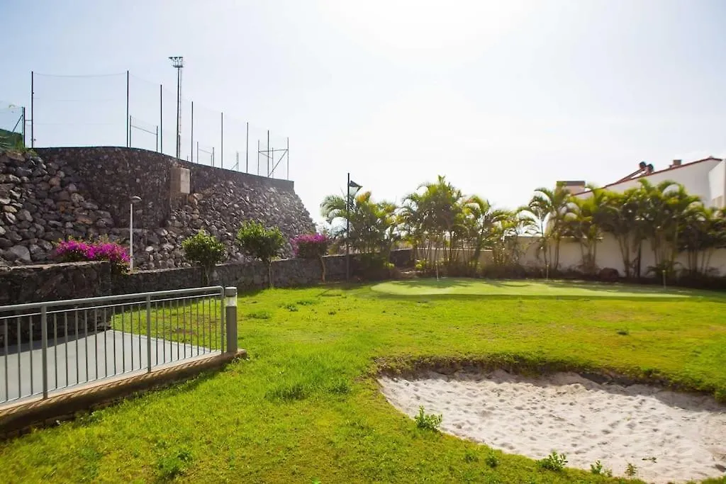 2 Bedrooms Apartment In Magnolia Golf Resort, La Caleta 阿德耶
